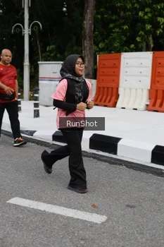 Runner Photo 4303576