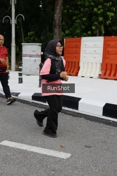 Runner Photo 4303580