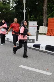 Runner Photo 4303582