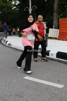 Runner Photo 4303593