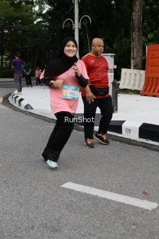 Runner Photo 4303595