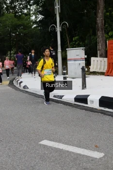 Runner Photo 4303604
