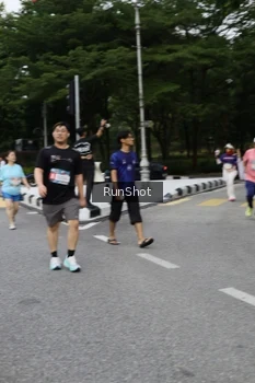 Runner Photo 4303606