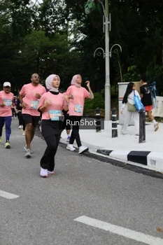 Runner Photo 4303609