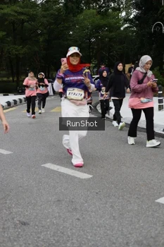 Runner Photo 4303636