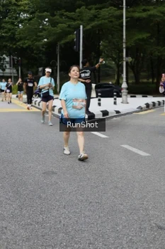 Runner Photo 4303638