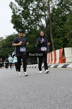 Runner Photo 4303645