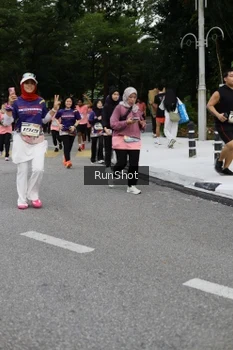 Runner Photo 4303648