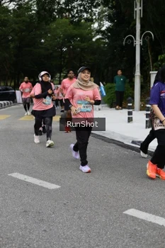 Runner Photo 4303651