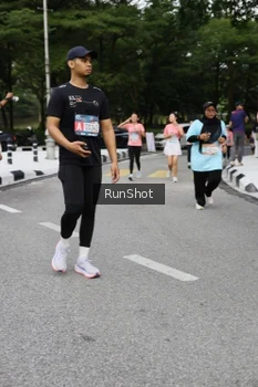 Runner Photo 4303682