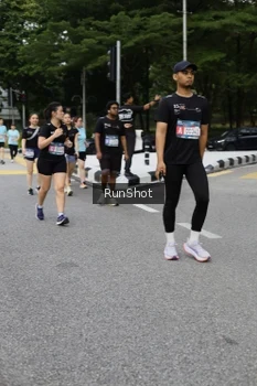 Runner Photo 4303689