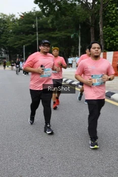 Runner Photo 4303706