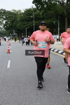 Runner Photo 4303707
