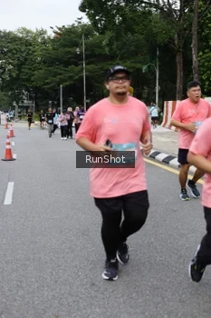 Runner Photo 4303708