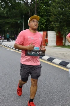 Runner Photo 4303721