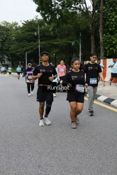 Runner Photo 4303726