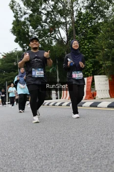 Runner Photo 4303731