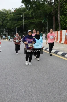 Runner Photo 4303735