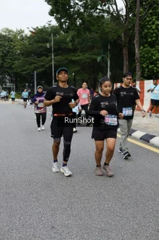 Runner Photo 4303739
