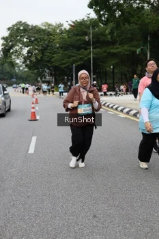 Runner Photo 4303751