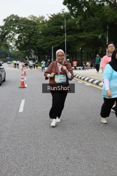 Runner Photo 4303752