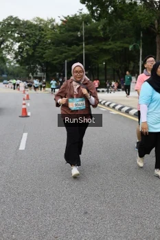 Runner Photo 4303756
