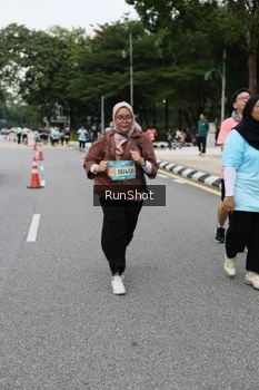 Runner Photo 4303760