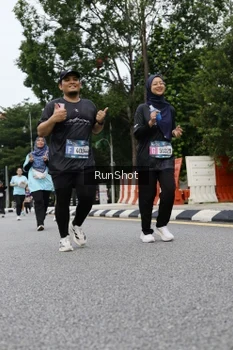 Runner Photo 4303765