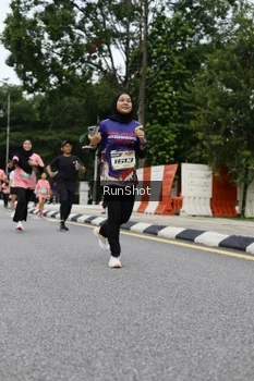 Runner Photo 4303770