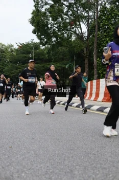 Runner Photo 4303774