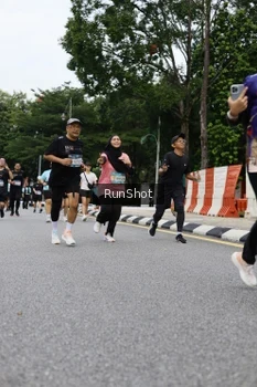 Runner Photo 4303778