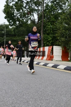 Runner Photo 4303781