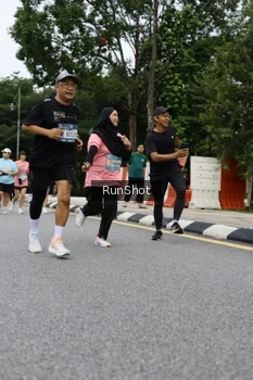 Runner Photo 4303785