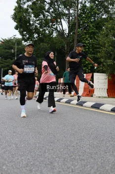 Runner Photo 4303792