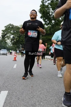 Runner Photo 4303820