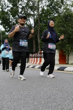 Runner Photo 4303821