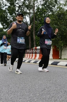 Runner Photo 4303824