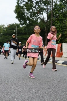 Runner Photo 4303826
