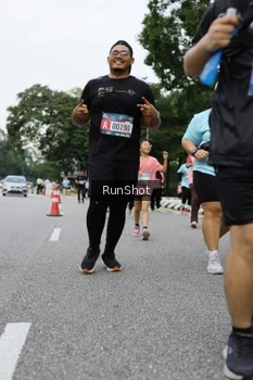 Runner Photo 4303829