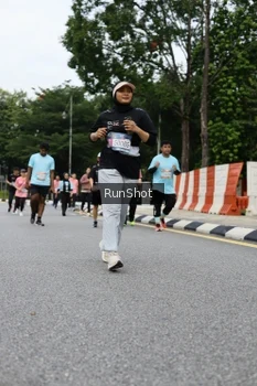 Runner Photo 4303841