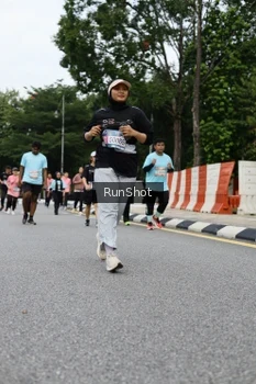 Runner Photo 4303842