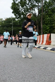 Runner Photo 4303847