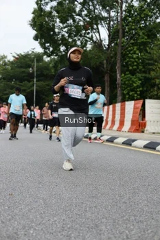 Runner Photo 4303849