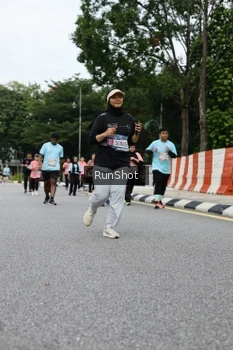 Runner Photo 4303850