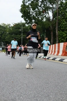 Runner Photo 4303852