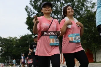 Runner Photo 4303854