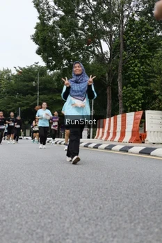 Runner Photo 4303857