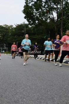 Runner Photo 4303872