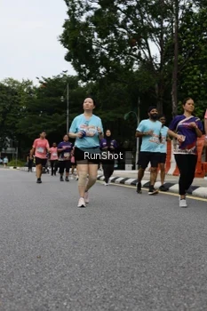 Runner Photo 4303874