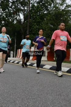 Runner Photo 4303877